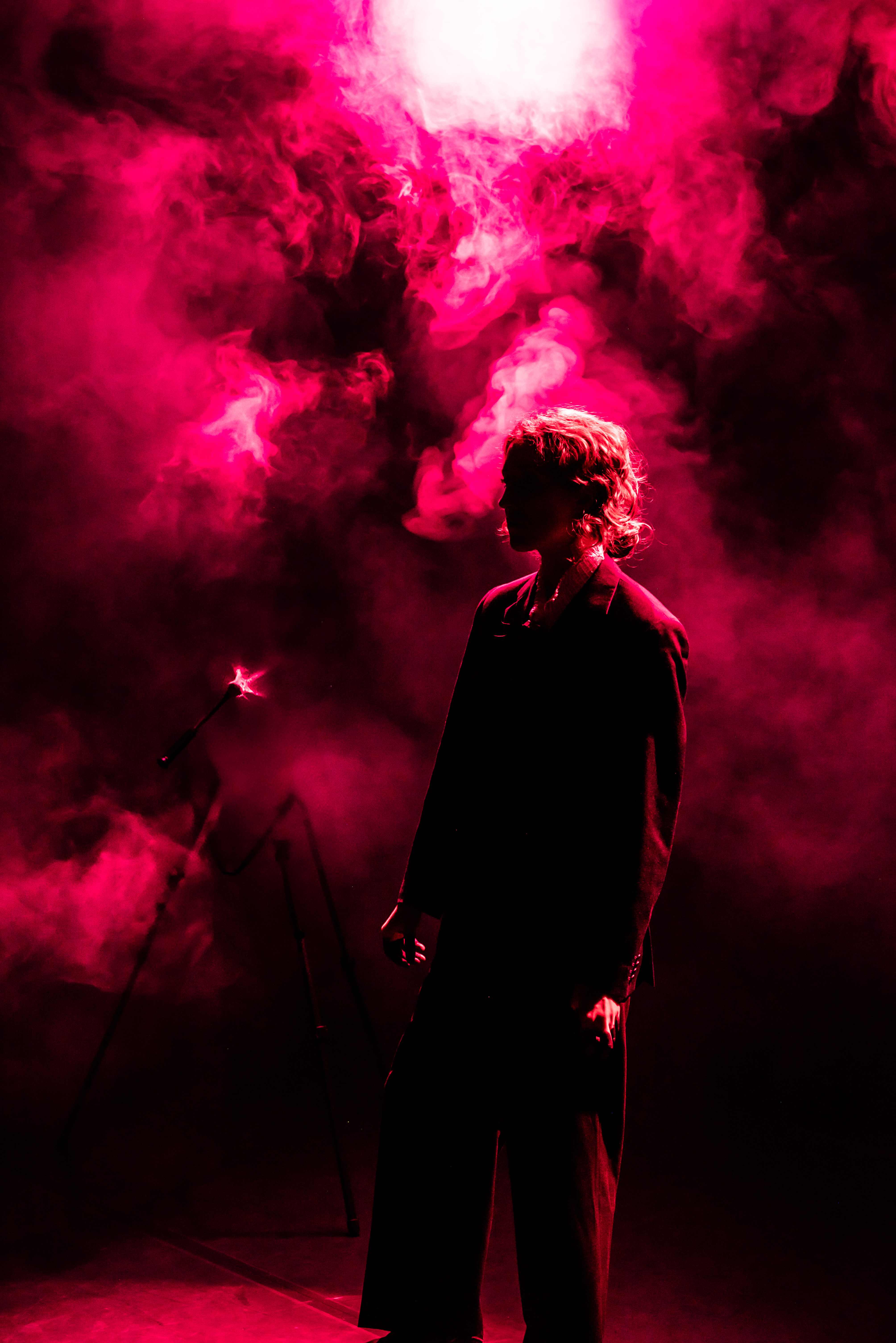 actor theater play light stage fringe festival